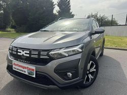 Gris Utilisé 2025 Dacia Sandero Stepway Citadine | 16 950 € (Prix juste)
