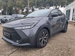 Utilisé 2024 Toyota C-HR Design SUV | 29 990 € (Prix juste)