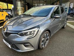 Gris Utilisé 2023 Renault Clio V Evolution Citadine | 13 990 € (Prix juste)