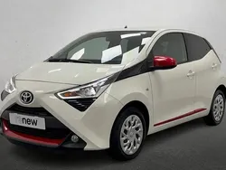 Blanc Utilisé 2021 Toyota Aygo X-play Citadine | 11 990 € (Prix juste)