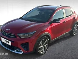 Rouge Utilisé 2022 Kia Stonic GT-Line SUV | 19 930 € (Prix juste)