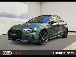 Vert district métallisé Utilisé 2025 Audi A3 Sportback e-tron S-Line Berline | 57 980 €