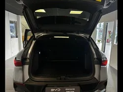 Gris Nouvelle 2025 BYD Atto 3 Design SUV | 33 900 € (Prix assez cher)