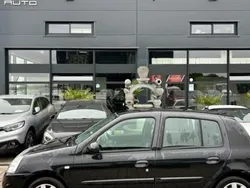 Utilisé 2010 Renault Clio II Authentique Citadine | 4 990 € (Prix juste)