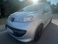 Rouge Utilisé 2007 Peugeot 107 Citadine | 1 650 € (Super prix)