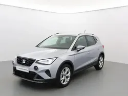 Gris Utilisé 2024 Seat Arona FR SUV | 23 400 € (Prix juste)