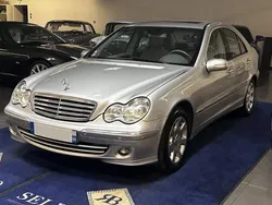 Utilisé 2005 Mercedes C220 Elegance Berline | 5 000 €