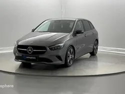 Utilisé 2024 Mercedes 180 AMG line Berline | 39 499 €