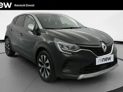 Gris Utilisé 2024 Renault Captur Evolution SUV | 18 499 € (Prix juste)