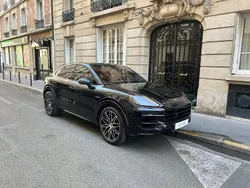 Noir Utilisé 2024 Porsche Cayenne SUV | 119 990 € (Bon prix)