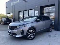 Gris clair Utilisé 2024 Peugeot 5008 Allure SUV | 27 970 €
