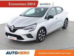 Gris Utilisé 2022 Renault Clio V LIMITED Citadine | 16 390 € (Prix juste)