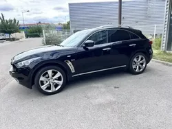 Infiniti QX70