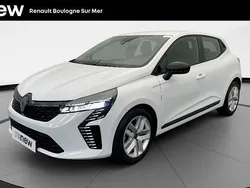 Blanc Utilisé 2024 Renault Clio V Evolution Citadine | 16 990 € (Prix juste)