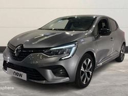 Gris Utilisé 2023 Renault Clio V Evolution Berline | 13 999 € (Bon prix)