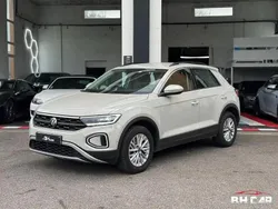 Gris Utilisé 2022 VW T-Roc Life SUV | 22 490 € (Prix juste)