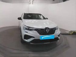 Blanc univers Occasion 2025 Renault Arkana SUV | 28 890 €