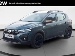 Gris Utilisé 2024 Dacia Sandero Citadine | 16 999 € (Prix juste)