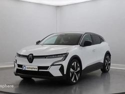 Blanc Utilisé 2024 Renault Mégane Techno SUV | 31 499 € (Prix assez cher)