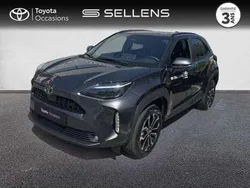 Utilisé 2025 Toyota Yaris Hybrid Design | 30 900 € (Prix cher)