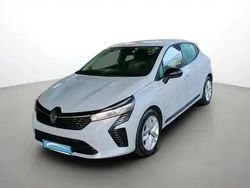 Gris rafale Occasion 2024 Renault Clio V Berline | 16 490 € (Prix juste)