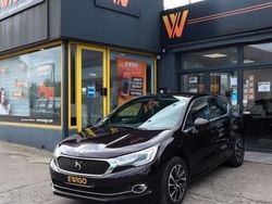 Rouge Utilisé 2017 DS Automobiles DS4 So Chic Berline | 14 489 € (Prix juste)