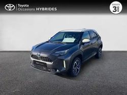 Gris atlas/toit blanc (m) Occasion 2023 Toyota Yaris Hybrid SUV | 23 480 € (Prix juste)