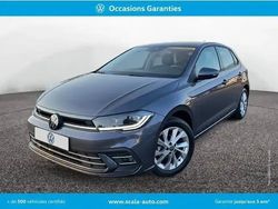 Smoky gray metallic Utilisé 2024 VW Polo Style Berline | 20 490 € (Prix juste)