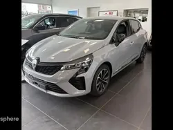 Gris Nouvelle 2024 Renault Clio V Techno Berline | 19 499 € (Prix juste)