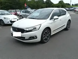 Blanc Utilisé 2016 Citroën DS4 Chic Citadine | 10 990 €