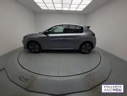 Gris Utilisé 2022 Peugeot 208 Allure Citadine | 15 890 € (Bon prix)