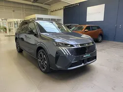 Gris Utilisé 2025 Peugeot 5008 Allure Monospace | 39 900 €