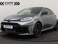 Gris Occasion 2024 Toyota Yaris Citadine | 44 995 € (Prix assez cher)