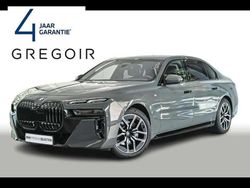 Gris Utilisé 2024 BMW 740 Sport Line Berline | 94 950 € (Prix juste)