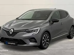 Gris Utilisé 2023 Renault Clio V Techno Berline | 16 499 € (Prix juste)