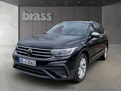 Noir Utilisé 2023 VW Tiguan Allspace Life SUV | 49 645 € (Prix cher)