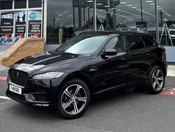 Noir Utilisé 2020 Jaguar F-Pace R-Sport SUV | 32 990 € (Prix juste)