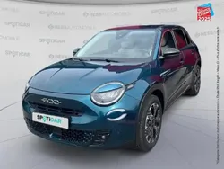 Bleu Utilisé 2024 Fiat 600 La Prima SUV | 26 999 € (Prix assez cher)