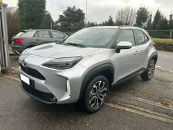 Argent Utilisé 2024 Toyota Yaris Cross Design SUV | 21 800 € (Super prix)