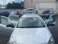 Argent Utilisé 2005 Opel Astra Elegance Berline | 2 900 €