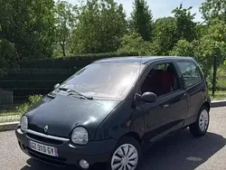 Utilisé 2001 Renault Twingo Expression Citadine | 2 490 € (Prix juste)