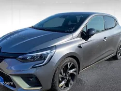 Gris Utilisé 2023 Renault Clio V Engineered Berline | 20 988 € (Prix assez cher)