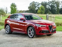 Rouge Utilisé 2018 Alfa Romeo Stelvio Quadrifoglio SUV | 54 990 € (Prix juste)