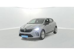 Gris Utilisé 2024 Renault Clio V Evolution Citadine | 16 490 € (Prix juste)