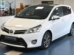 Blanc Utilisé 2014 Toyota Verso Skyview Edition Monospace | 8 497 € (Prix assez cher)