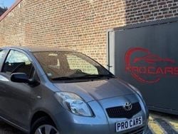 Gris Utilisé 2008 Toyota Yaris Citadine | 5 690 € (Bon prix)