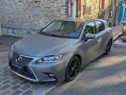 Gris Utilisé 2020 Lexus CT200h Business Edition Berline | 17 990 €