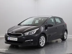 Gris Utilisé 2017 Kia Ceed Active Berline | 13 499 € (Bon prix)