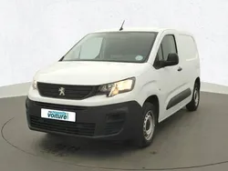 Blanc Utilisé 2023 Peugeot Partner S Monospace | 21 900 €