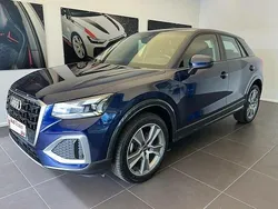 Bleu navarre métallisé Utilisé 2022 Audi Q2 Design SUV | 27 830 € (Prix juste)